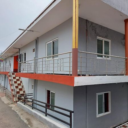 Memmsta Hotels 1510 - Ooty Dış mekan fotoğraf